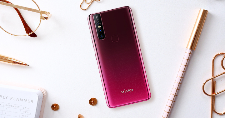 ลดสนั่น รับลมร้อน!!! เปิดราคาจำหน่ายสมาร์ทโฟน Vivo V15 ในราคาเพียง 4,499 บาทเท่านั้น จากราคาเต็มเป็นหมื่น!